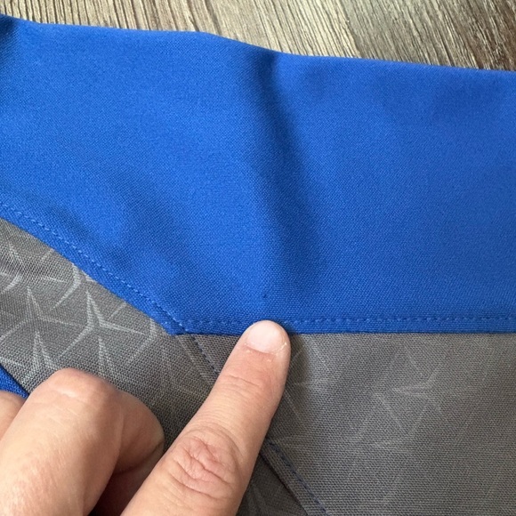 Chicago Cubs Polo Shirt Men’s Medium - Picture 9 of 10